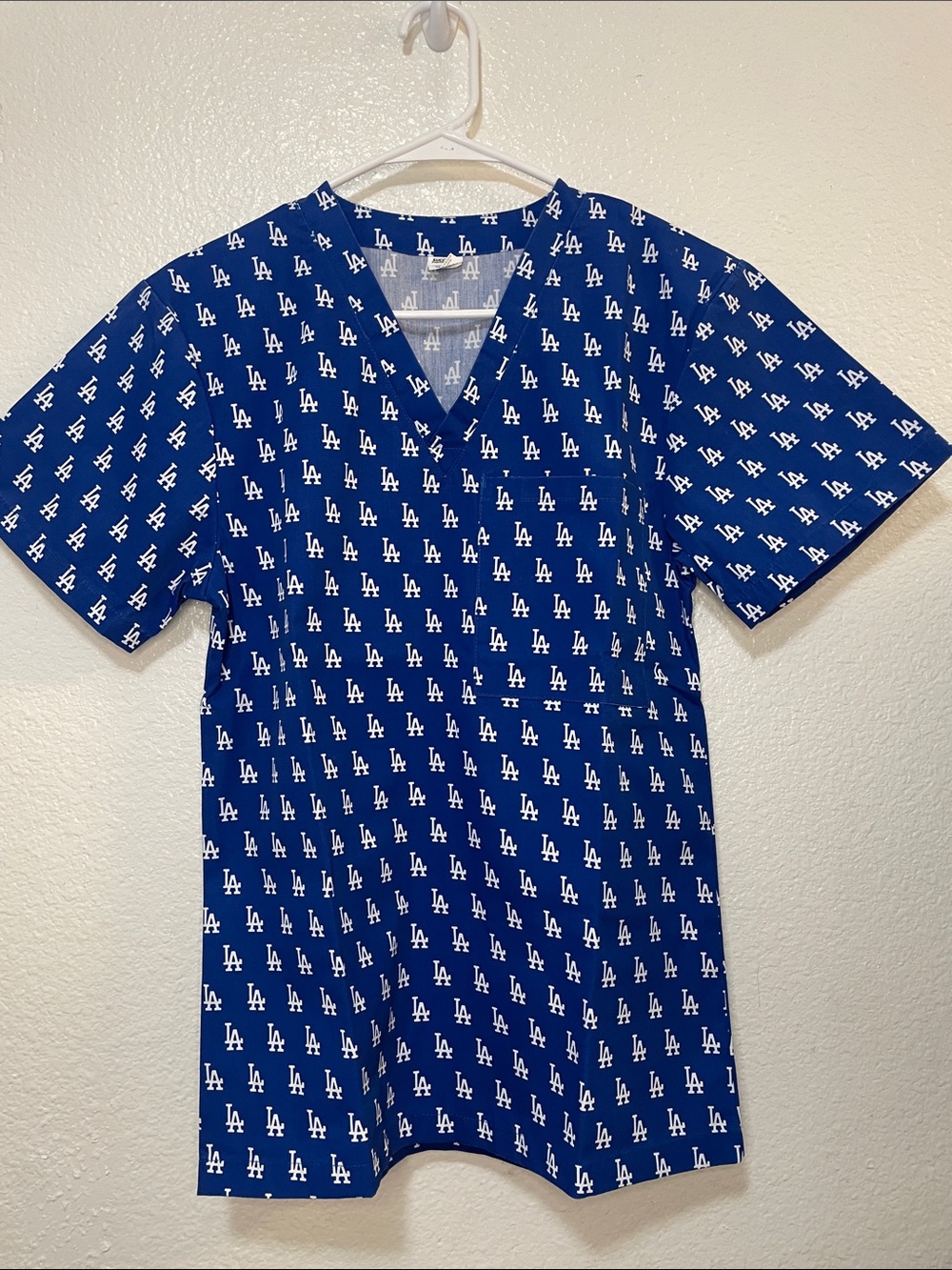 Los Angeles Patterned Blue V-Neck Men’s Shirt